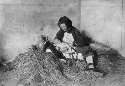 Rabn� gyermek�vel a b�rt�nben, 1905, F�v�rosi Szab� Ervin K�nyvt�r Budapest Gy�jtem�ny