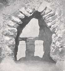 4.  NIFFERII  Z�R�K�VES BOLTHAJT�S