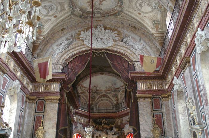 szent�ly