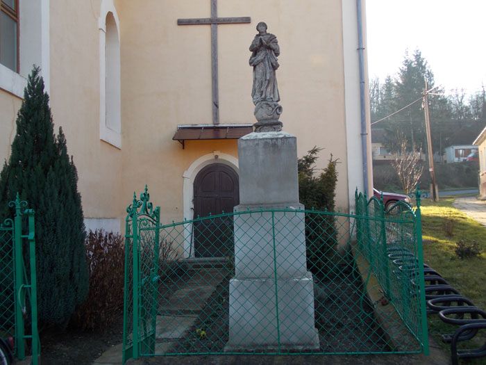 Sz�z M�ria-szobor