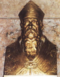 Szent M�rton ereklyetart�ja a sz�kesegyh�zban