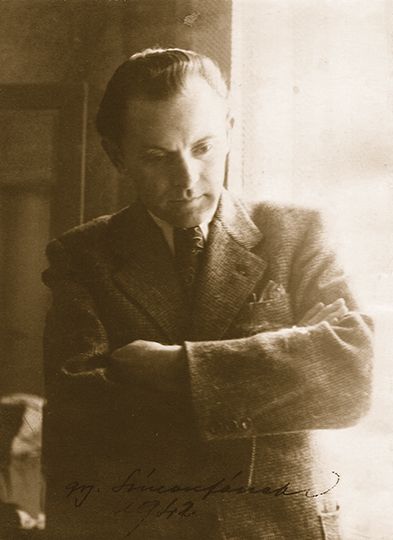 1942 december�ben